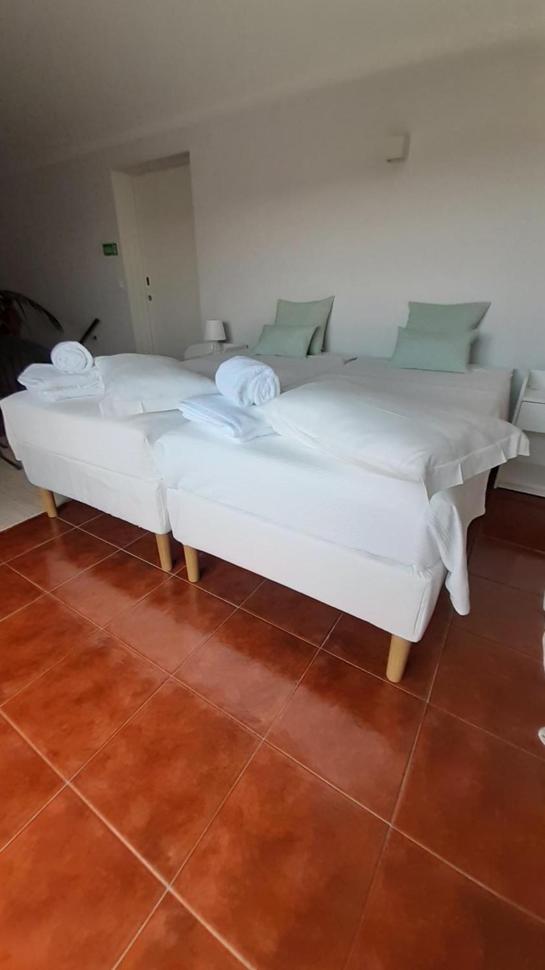 Sun & Sand Guesthouse เอสโปเซนเด ภายนอก รูปภาพ